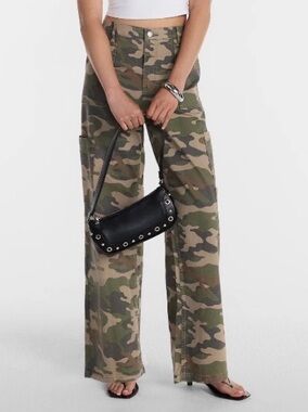 Wide Leg Camouflage Cargo Pants - Green Camo WALMART Viral camo pants sz4-6 Smal